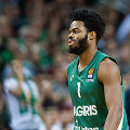 Derrickas Waltonas