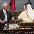 Rexas Tillersonas ir Mohammedas bin Abdulrahmanas Al-Thani