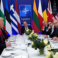 D.Trumpo pietūs su 2 proc. BVP gynybai skiriančių NATO &scaron;alių lyderiais