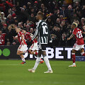 &bdquo;Nottingham Forest&ldquo; futbolininkai džiaugiasi įvarčiu į &bdquo;Manchester United&ldquo; vartus.