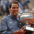 Rafaelis Nadalis su &bdquo;Roland Garros&ldquo; trofėjumi