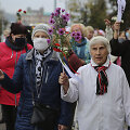 Minske protestuojančios pensininkės