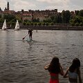 Vyras ant irklentės