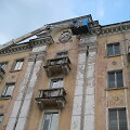 Herbas ant daugiabučio pastato Klaipėdos centre paveldosaugininkų laikomas nesusipratimu.