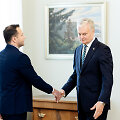 Edvinas Grik&scaron;as, Gitanas Nausėda