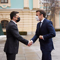 Volodymyras Zelenskis ir Emmanuelis Macronas