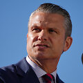 Pete'as Hegsethas /  / AP