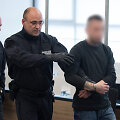 Vokietijoje prie&scaron; teismą stojo kra&scaron;tutinių de&scaron;iniųjų kuopelė