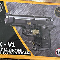 Mokykloje mokiniui buvo grasinama pistoletu