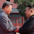 Xi Jinpingas, Kim Jong Unas