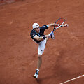 Johnas Isneris pasirodymą &bdquo;Roland Garros&ldquo; turnyre baigė po trečio rato