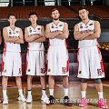 Donatas Motiejūnas su komandos draugais &Scaron;andongo &bdquo;Golden Stars&ldquo; klube