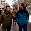 Bearas Gryllsas ir Volodymyras Zelenskis