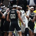 &bdquo;Pacers&ldquo; ir &bdquo;Bucks&ldquo; žaidėjų apsistumdymas