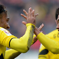 Pierre'as-Emerickas Aubameyangas ir Shinji Kagawa