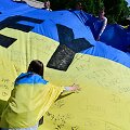 Berlyne i&scaron;skleista Ukrainos vėliava.