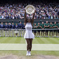 Serena Williams septintą kartą tapo Vimldono čempione ir pakartojo rekordą