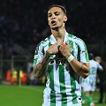 Antony demonstruoja tatuiruotę ant kaklo &bdquo;iluminado&ldquo;, portugali&scaron;kai rei&scaron;kiančią &bdquo;ap&scaron;viestasis, i&scaron;rinktasis&ldquo;