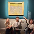 Grupė klimato aktyvistų apipylė Vincento van Gogho &scaron;edevrą žirnių sriuba.