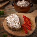 Pikanti&scaron;kam skoniui &ndash; plaktas sviestas su raudona saldžiąja paprika