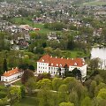 Biržų pilis su atstatytu arsenalu (kairėje) i&scaron; pauk&scaron;čio skrydžio (R.&Scaron;opio nuotr.)