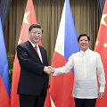 Filipinų prezidentas Ferdinandas Marcosas jaunesnysis ir Kinijos lyderis Xi Jinpingas