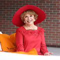Ruta Lee 