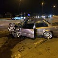 Avarija Klaipėdoje: BMW rėžėsi į &bdquo;VW Golf&ldquo;, o &scaron;is nuo smūgio parblo&scaron;kė du jaunuolius.