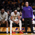 LeBronas Jamesas, Anthony Davisas ir Frankas Vogelis