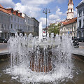 Vilniaus Rotu&scaron;ės aik&scaron;tėje pradėjo veikti fontanas