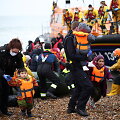 Gelbėjami migrantai Laman&scaron;o sąsiauryje