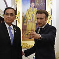 Prancūzijos prezidentas E.Macronas ir Tailando ministru pirmininku Prayut Chan-o-cha APEC organizacijos vir&scaron;ūnių susitikime
