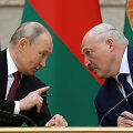 Rusijos prezidentas Vladimiras Putinas ir Baltarusijos autoritarinis vadovas Aliaksandras Luka&scaron;enka