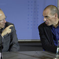 Vokietijos finansų ministras Wolfgangas Schaeuble (kairėje) ir Graikijos finansų ministras Yanis Varoufakis.
