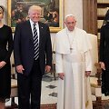 Ivanka Trump, Donaldas Trumpas, popiežius Pranci&scaron;kus ir Melania Trump