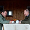 V. Putino ir D. Medvedevo atostogos su žvejais Novgorodo regione