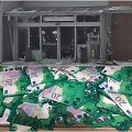 Teigiama, kad pinigai i&scaron; susprogdinto bankomato tapo beverčiai &ndash; sulieti dažais