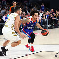 Shane'as Larkinas prie&scaron; Facundo Campazzo