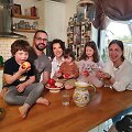 Gian Luca su žmona Egle ir vaikais, Kristina Rimienė (viduryje)