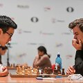 Nodirbekas Abdusattorovas įveikė ir Magnusą Carlseną.