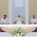 Popiežius Pranci&scaron;kus Portugalijoje laikė dideles mi&scaron;ias lauke