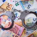 Uždaryti skambučių centrai, i&scaron; Europos Sąjungos piliečių i&scaron;vilioję milijonus eurų