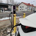 Klaipėdos rajone elektromobilių per metus padvigubėjo, todėl bus įrengiama daugiau įkrovos stotelių.