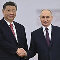 Xi Jinpingas su V. Putinu  / Sergey Bobylev / AP