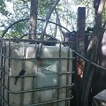 Plungės rajono policijos pareigūnai per kratas aptiko naminės degtinės bravorą.
