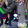 pardavejos-alytuje-susigrume-su-agresyviu-alkoholio-vagimi