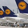 &bdquo;Lufthansa&ldquo; dėl streiko at&scaron;aukė tūkstančius skrydžių.