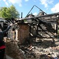 Jauna &scaron;eima po gaisro nenuleidžia rankų &ndash; nori atkurti savo namus