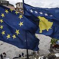 ES ir Kosovo vėliavos