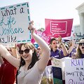 Protestuotojai prie JAV Auk&scaron;čiausiojo Teismo